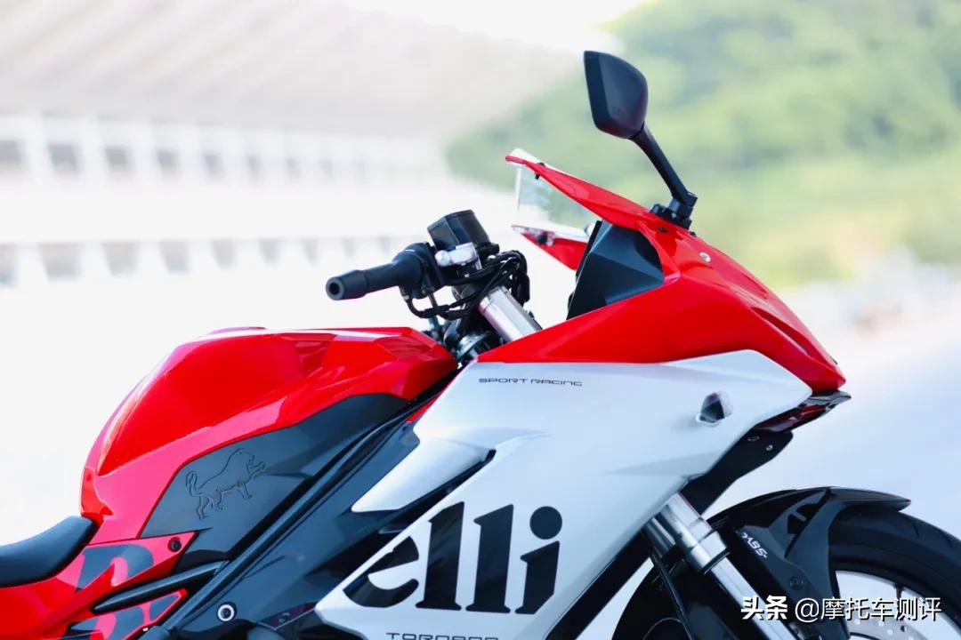 贝纳利龙卷风tornado252r极速,贝纳利龙卷风tornado252r评价