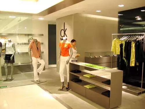 ck内裤的品牌由来和代言人,美国第一大设计品牌