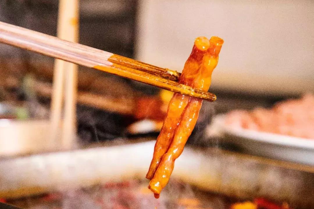 成都这家每天爆满的火锅店,成都最好吃的火锅店推荐