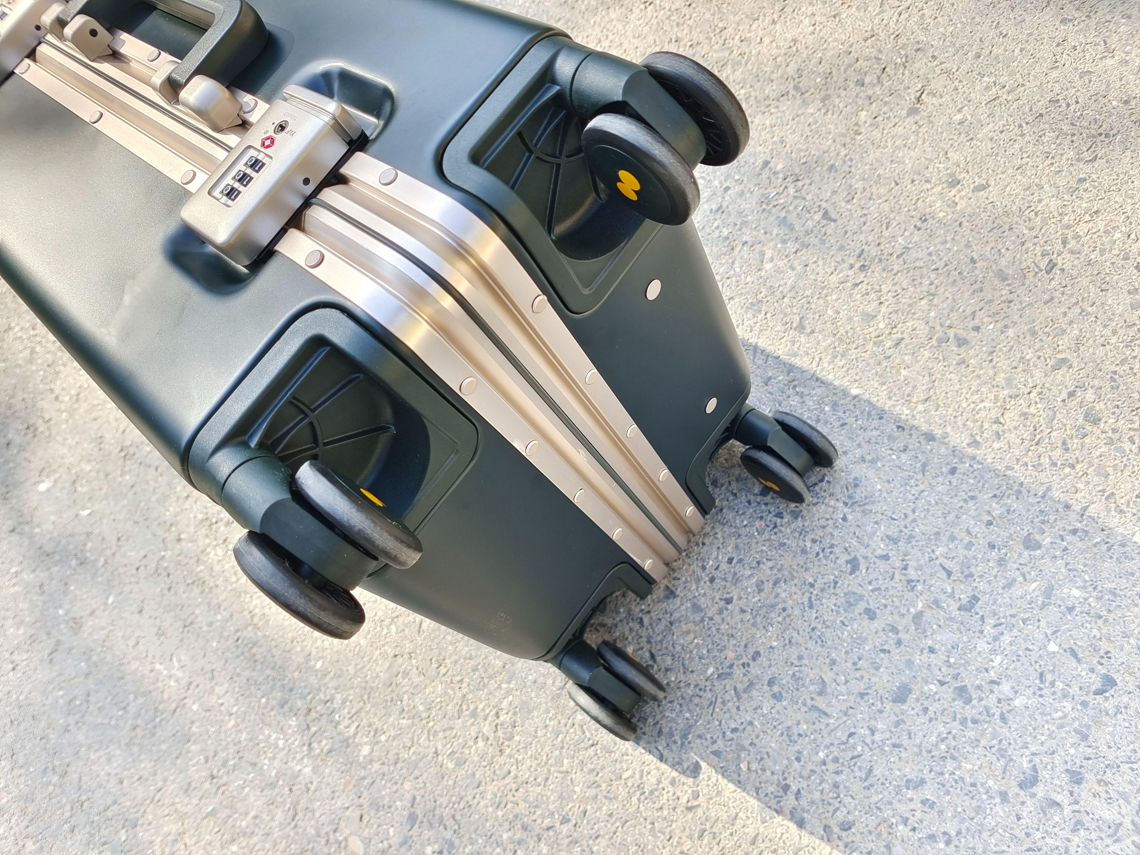 地平线8号行李箱尺寸,8号地平线行李箱测评