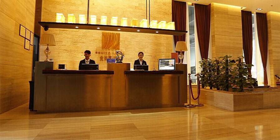 为什么酒店前台工资低还蛮多人做,酒店前台需要熬夜吗