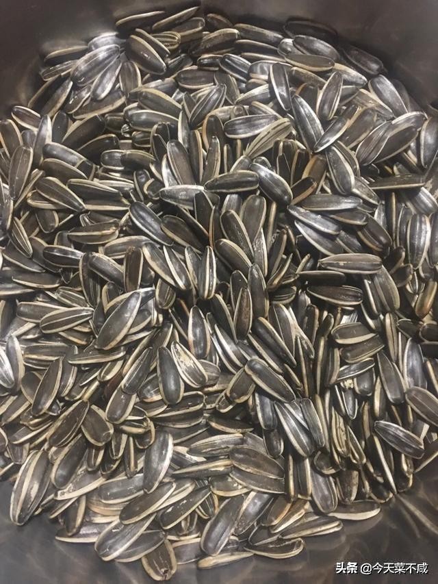 生瓜子怎么在电饼铛烤,电饼铛怎么炒瓜子才又脆又香