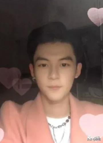 绝颜帅哥图片,绝帅二次元男生头像