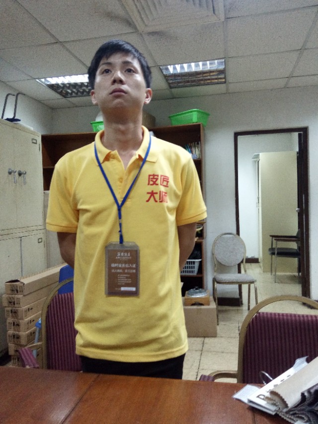 广州名匠沙发翻新,皮匠大师珠海沙发翻新换皮维修