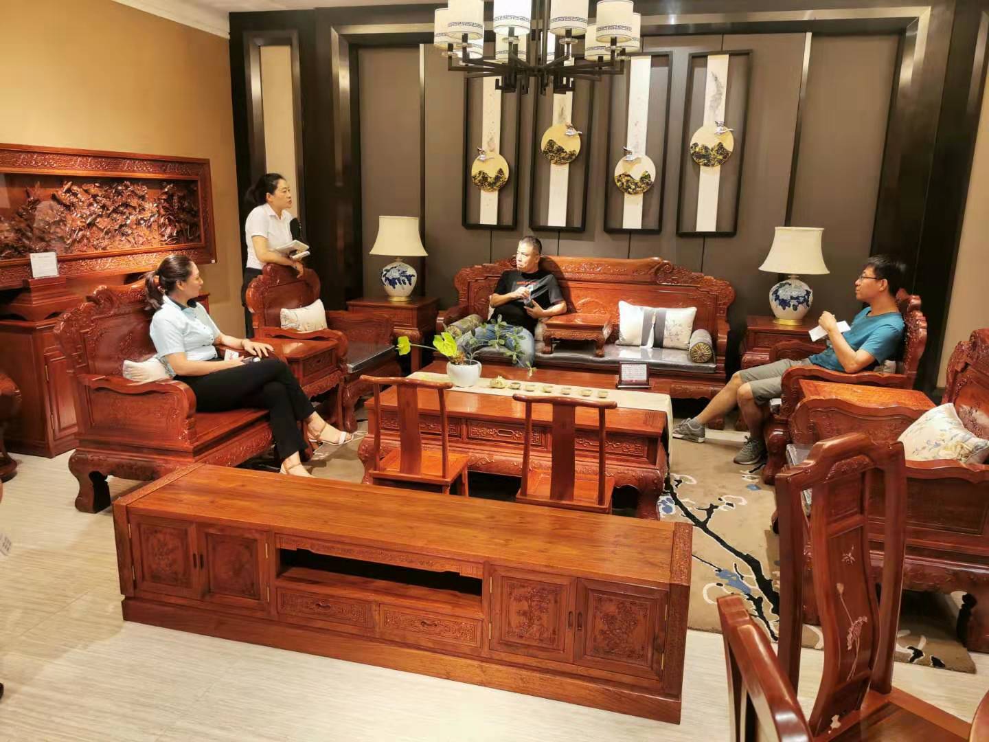 撸起袖子加油干创业首选悦安居一站式家居工厂团购平台