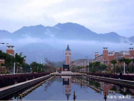 东北师范大学强专业,南师大在全国师范大学排名
