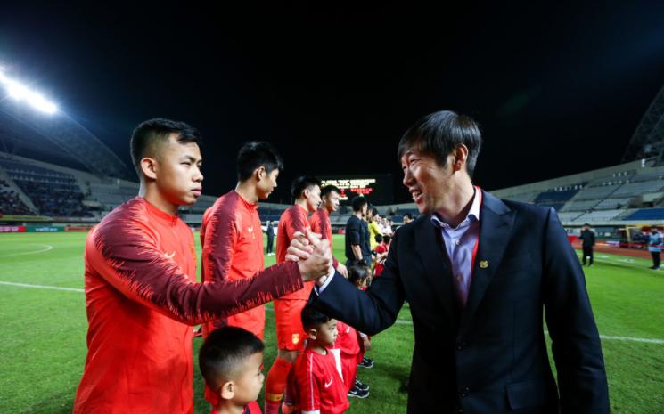 国奥热身找“软柿子”：黄紫昌脚风不顺，段刘愚扭转乾坤