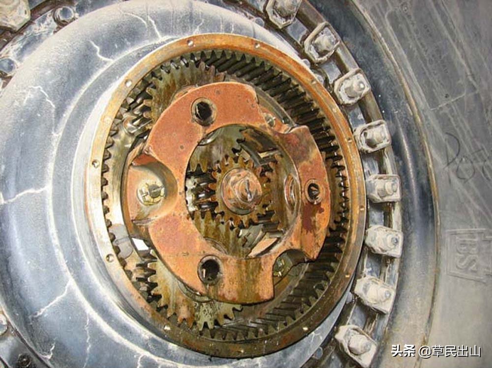 寻找男人的世界——再次追忆红色帝国的*力暴**美学之六