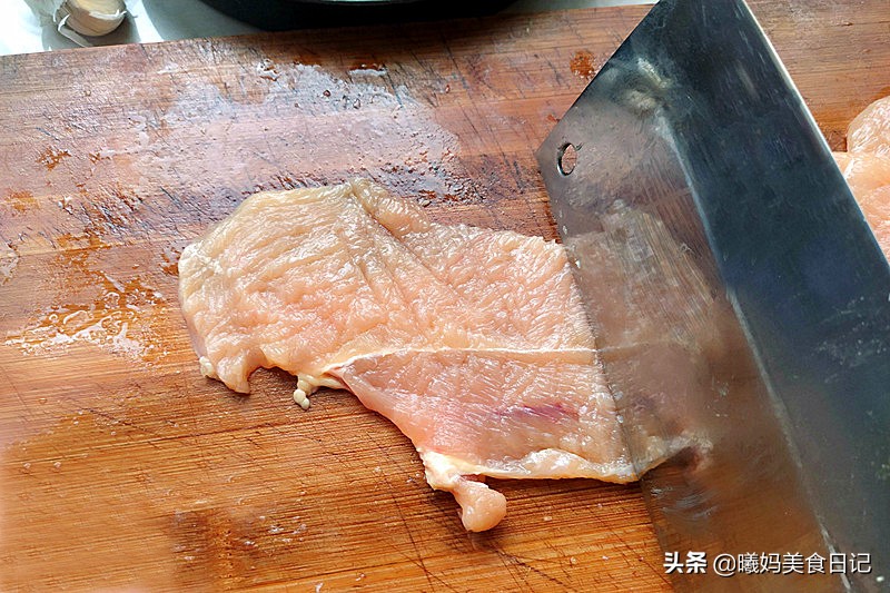 汉堡怎样做的看完你还敢吃吗,汉堡制作简单不用烤箱