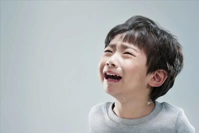 户口迁过来了学校不接收怎么办,户籍变了可以转学吗