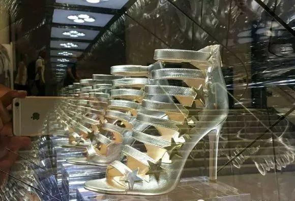 水果姐成2018全球最高收入女歌手,水果姐和霉霉谁的歌好听