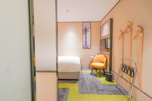 白云机场转机住宿推荐,白云机场转机免费住宿