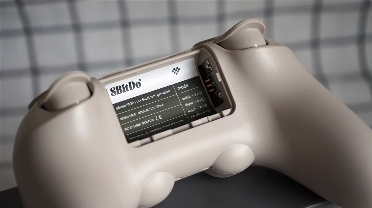 八位堂snk手柄评测,十四款手柄评测