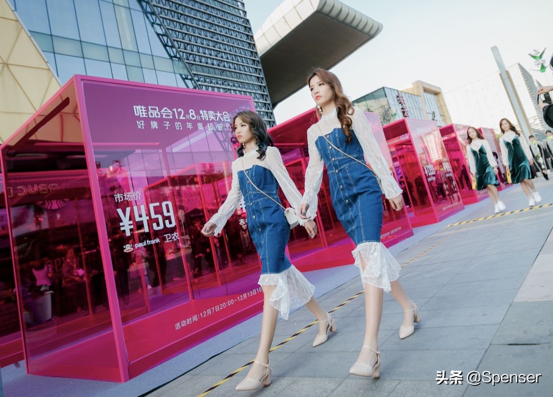 当自己变得越来越抠是为什么,为什么越抠的人越穷