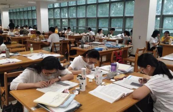 “超受欢迎男友”职业排行，金融程序员名列前茅，公务员竟垫底