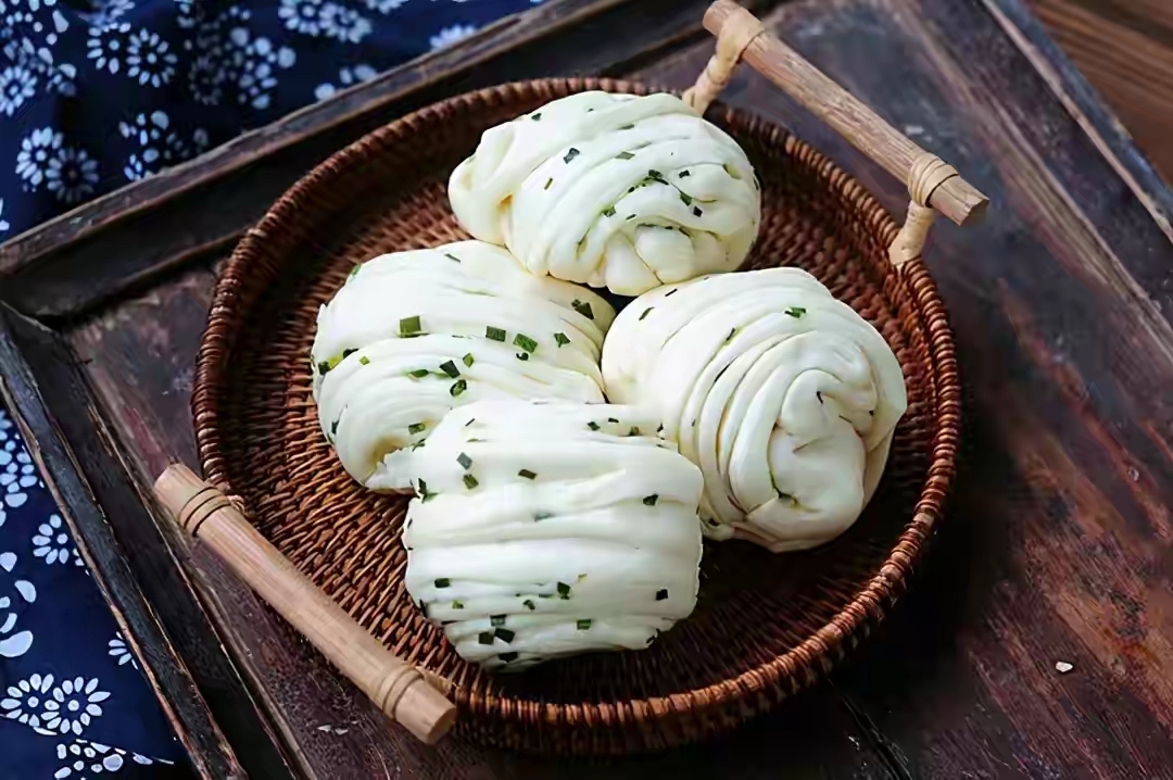 做花卷没有酵母粉使用碱可不可以,酵母粉蒸花卷需要注意什么