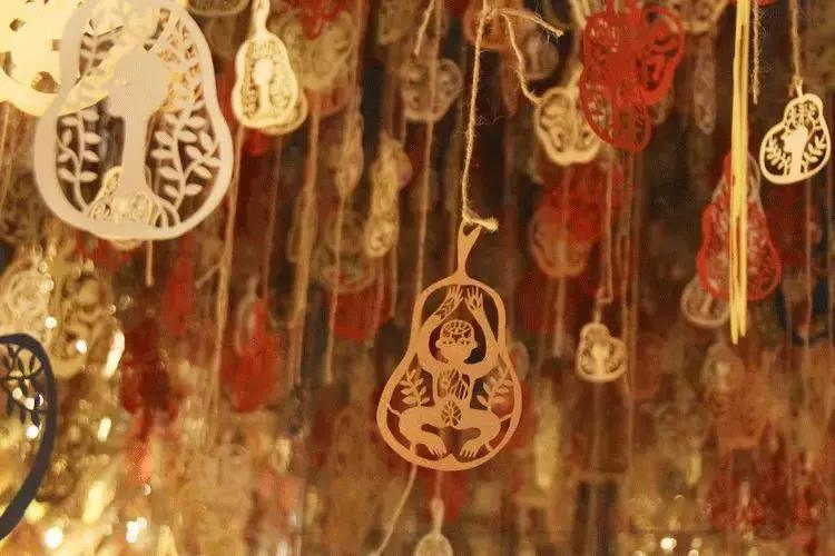 90后女学生解剖课,90后女孩上解剖课