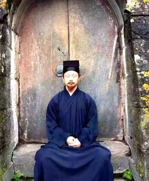 怎样盘腿打坐视频教程,打坐一定要盘腿吗不盘腿可以