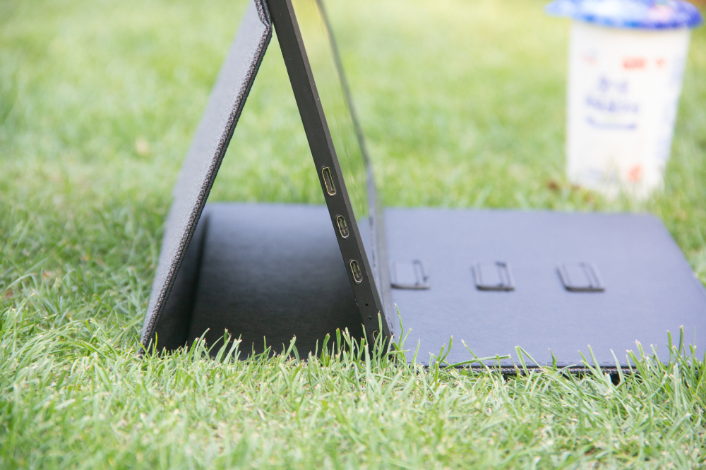 能给手机做成电脑的显示器,给手机配个显示器