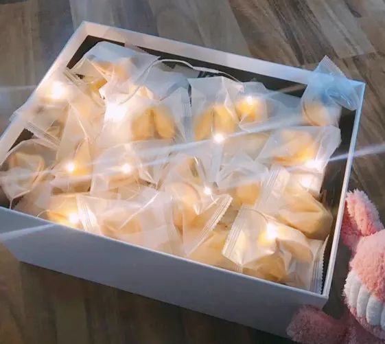 想在情人节时临时抱佛脚？这本求生欲法则助你一臂之力