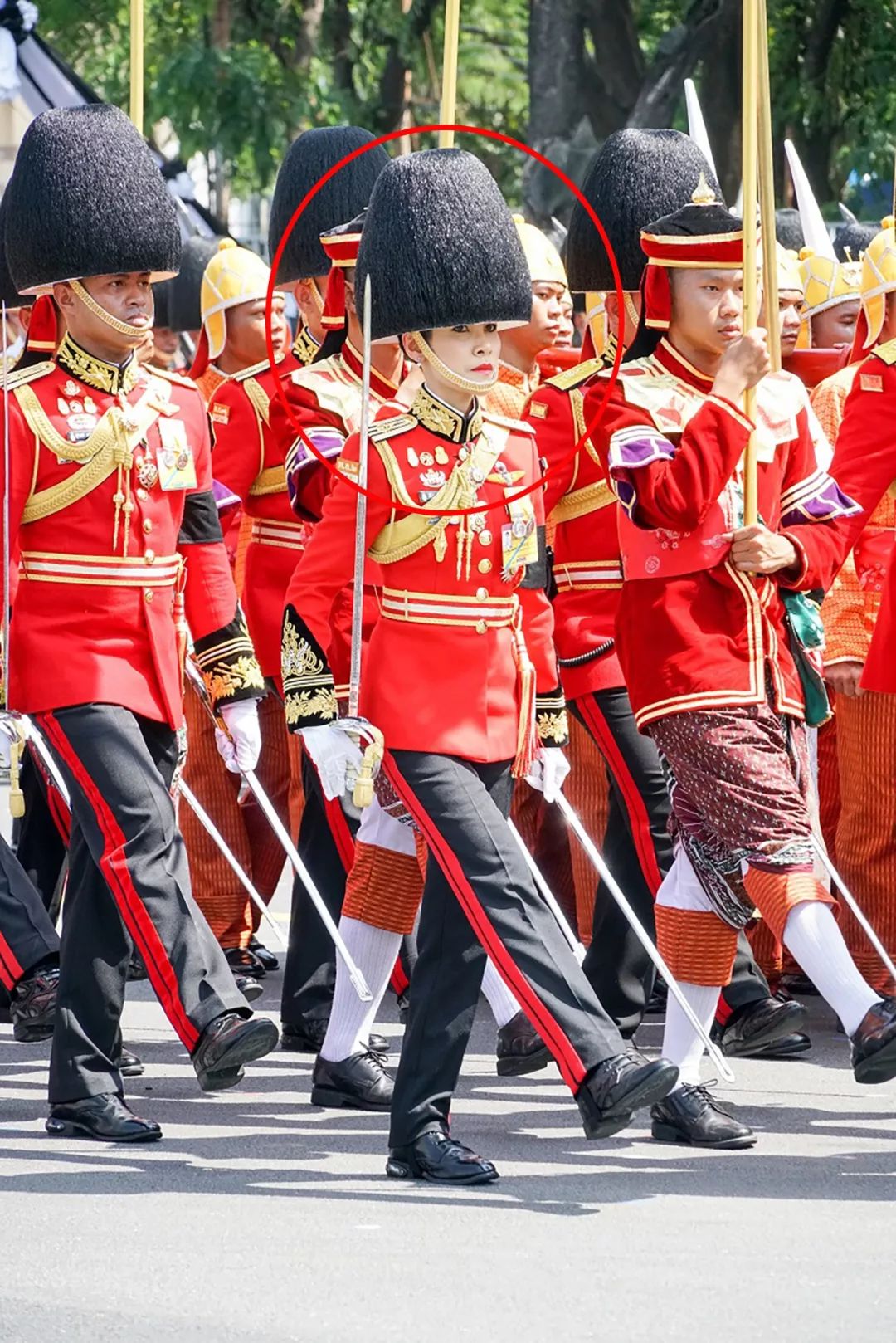 泰国国王下旨大赦,泰国国王废除六位王室成员