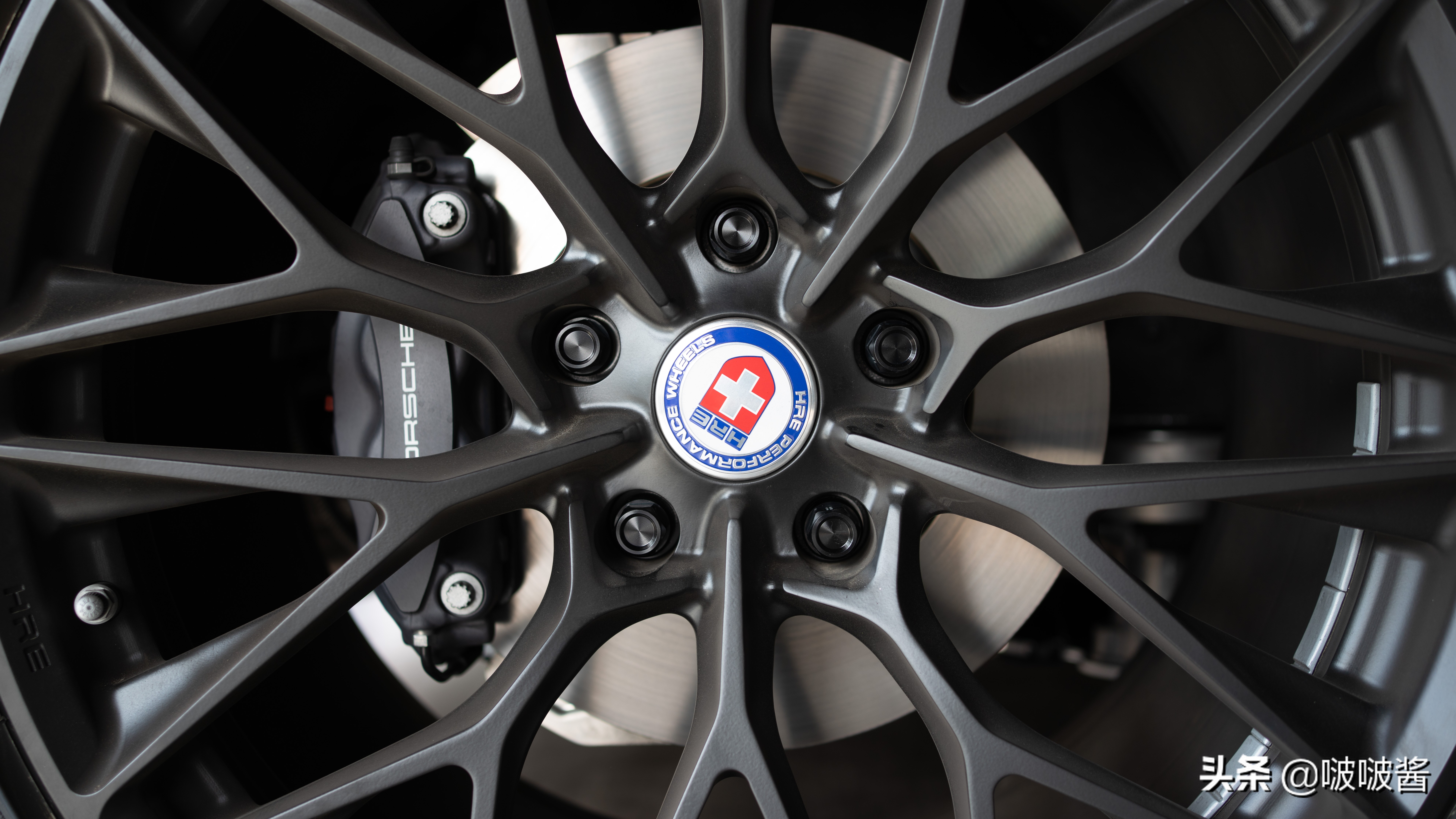保时捷帕拉梅拉turbos轮毂改装,保时捷帕拉梅拉宽体改装