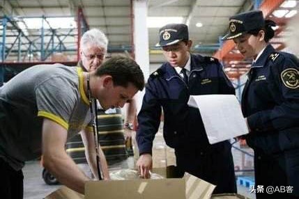 加拿大海关扣货,各国海关过关