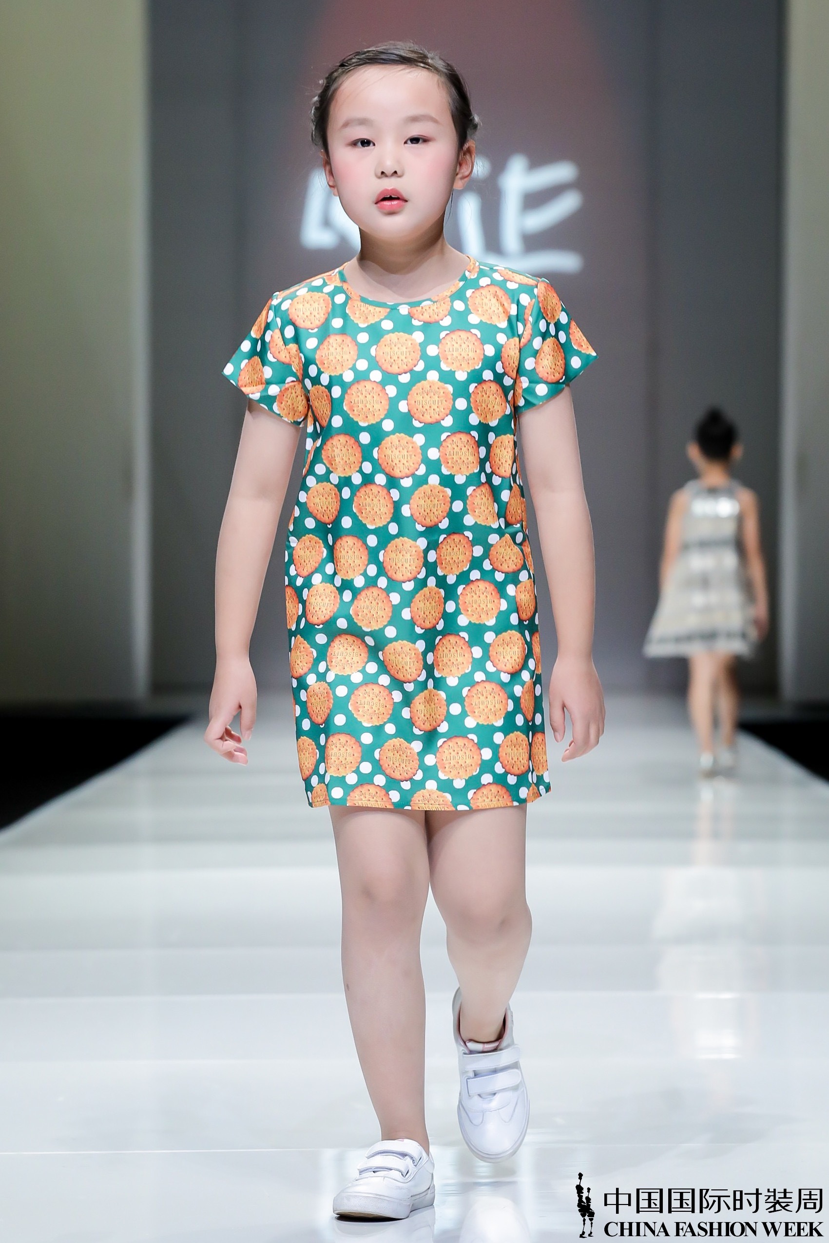 中国国际儿童时装周杭州艺尚小镇,童画童话童装