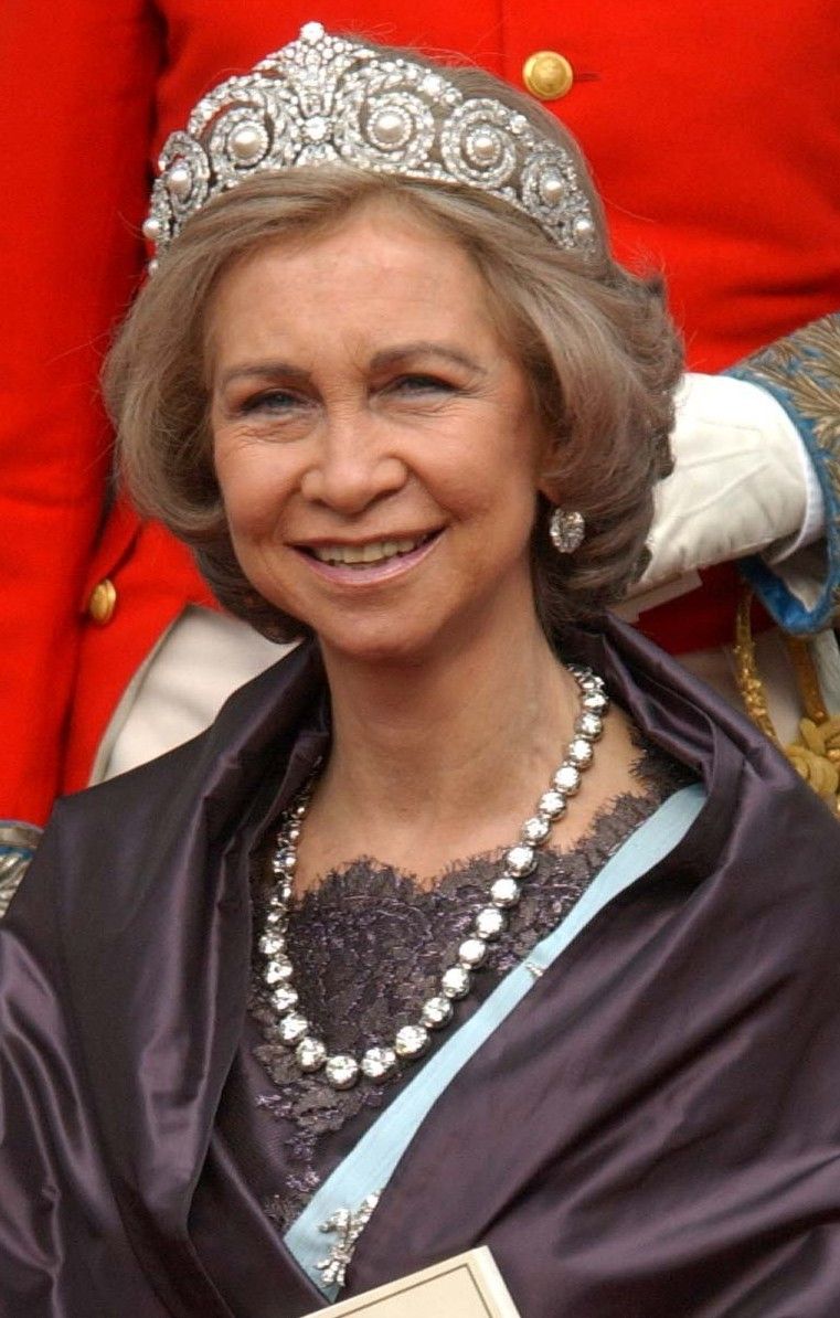 珍珠泪王冠,珍珠泪王冠戴安娜