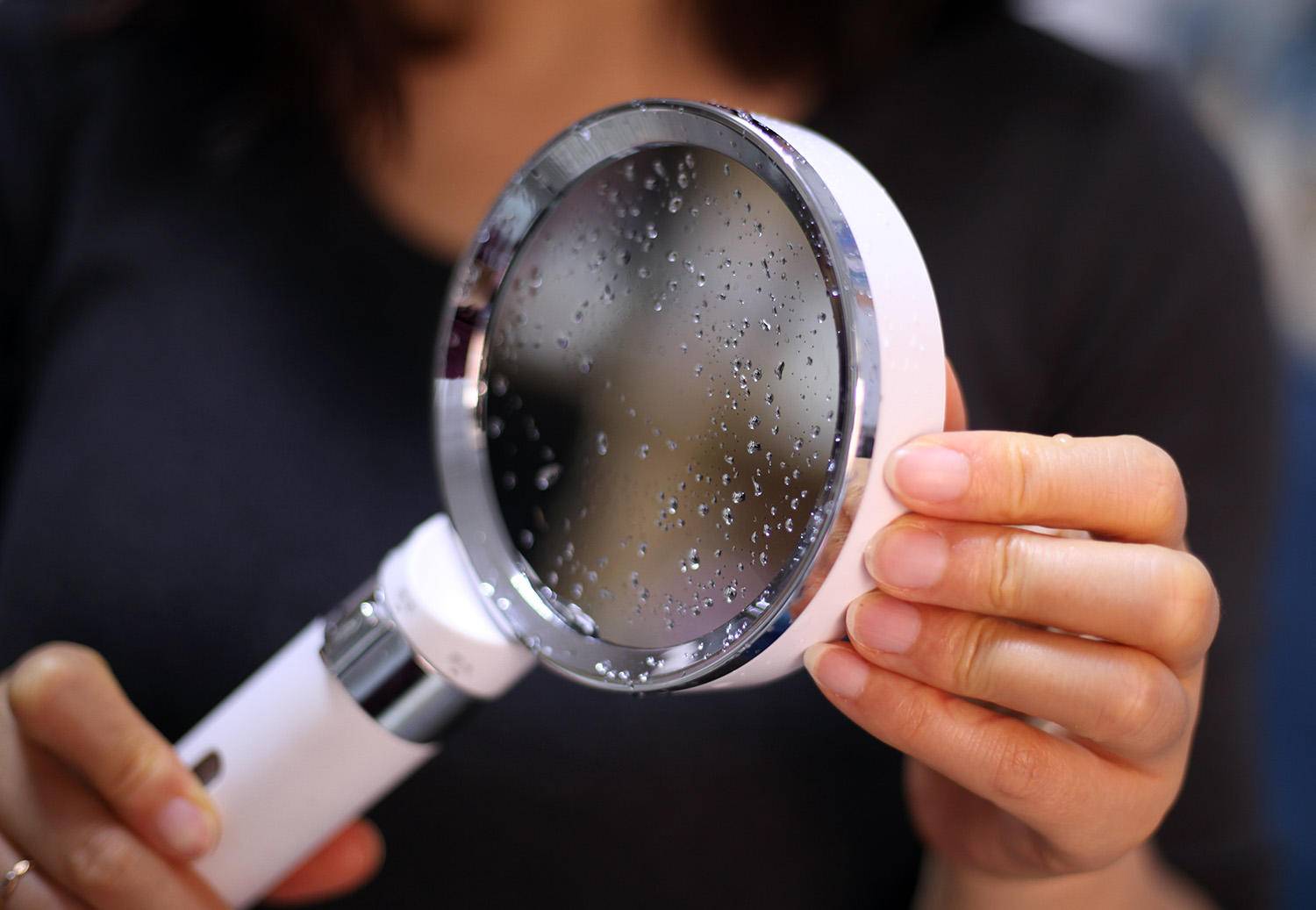 镜子可以淋浴,镜子能告诉你什么