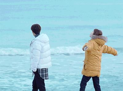 羽绒服沾了污渍,羽绒服油渍清洁免洗