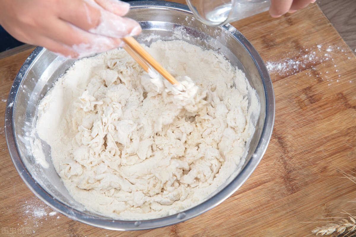 和面怎样才能有劲道,和面怎么有劲道好吃