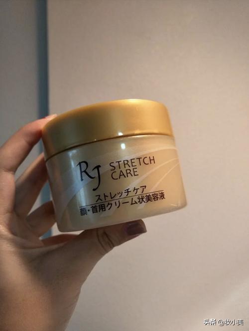 别让颈纹出卖你颈部护肤保养法,别让颈纹暴露了年龄