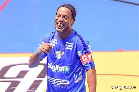 39岁的小罗如今成老赖！欠银行610万欧元，被查封57处房产