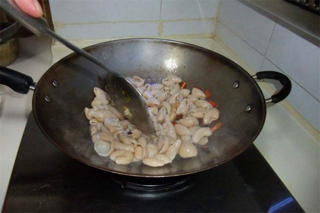 猪大肠如何炒好吃爽脆,猪大肠怎么炒更脆更好吃