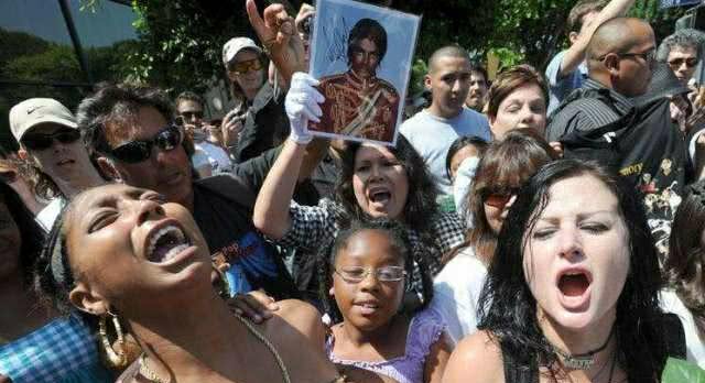 迈克尔·杰克逊前女友波姬小丝,10岁出道,既纯又欲,如今怎样了