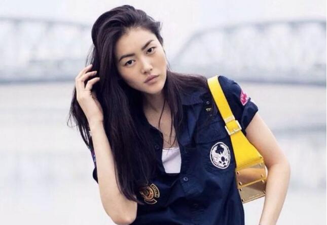 女生头发太贴头皮怎么处理,女生头发太少太软太贴头皮怎么办