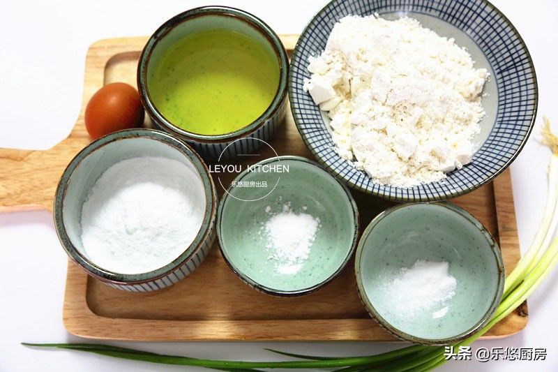 油酥烧饼别再买了,糖酥饼自己在家做酥脆好吃