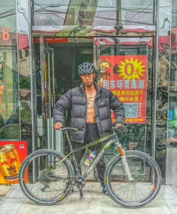 努力把生活过成自己想要的样子,过不上自己想要的生活