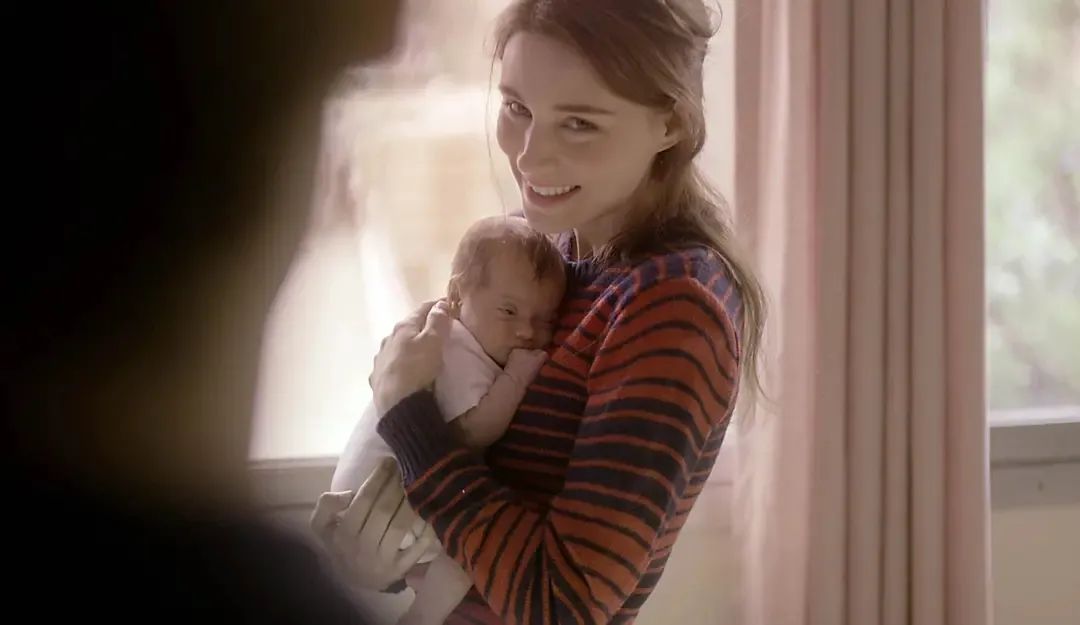 《她》：爱需要开放，也应该深沉