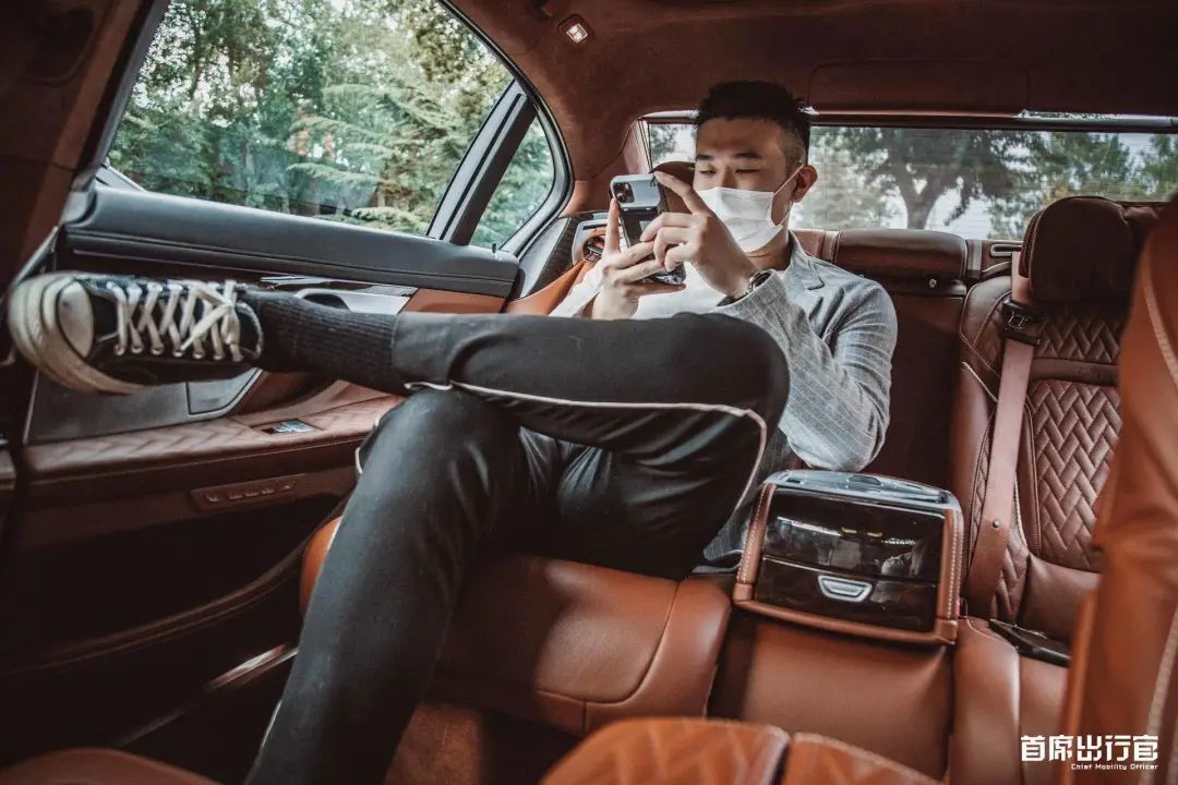 一台宝马740,一辆宝马740