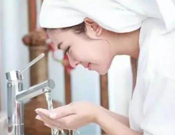 面膜你敷对了吗敷面膜的正确姿势,敷面膜的最佳时间用什么面膜