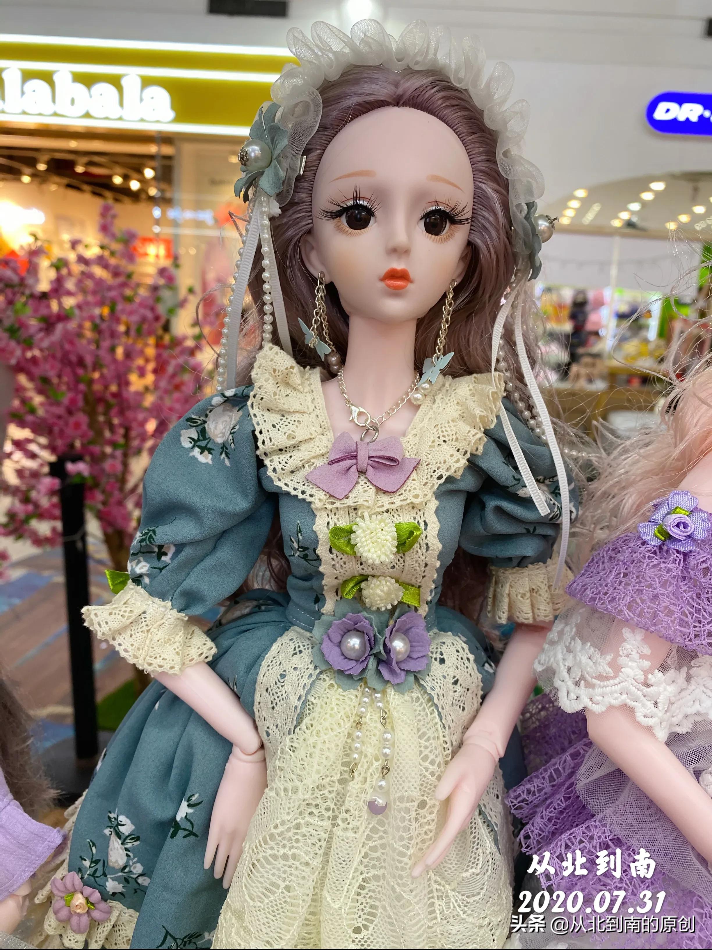 亲自动手做衣服,自己做的手工衣服穿上还真好看呢