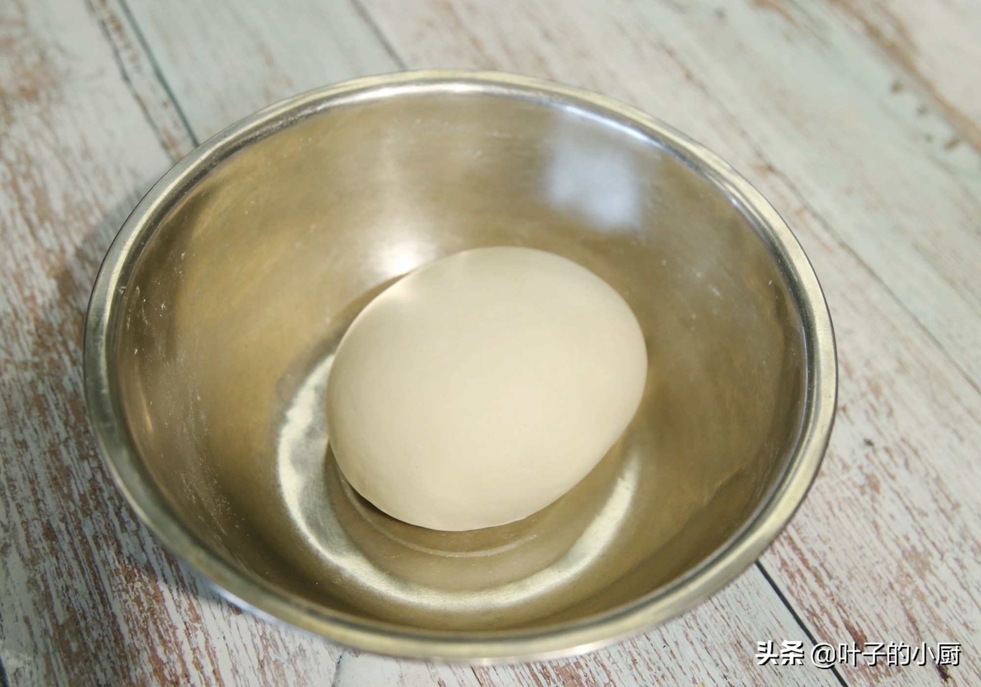 正宗凉皮做法超详细教程,正宗凉皮的做法与配方全过程