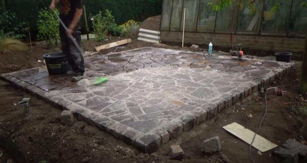 红砖与石板搭配铺庭院,如果你家有院子全集