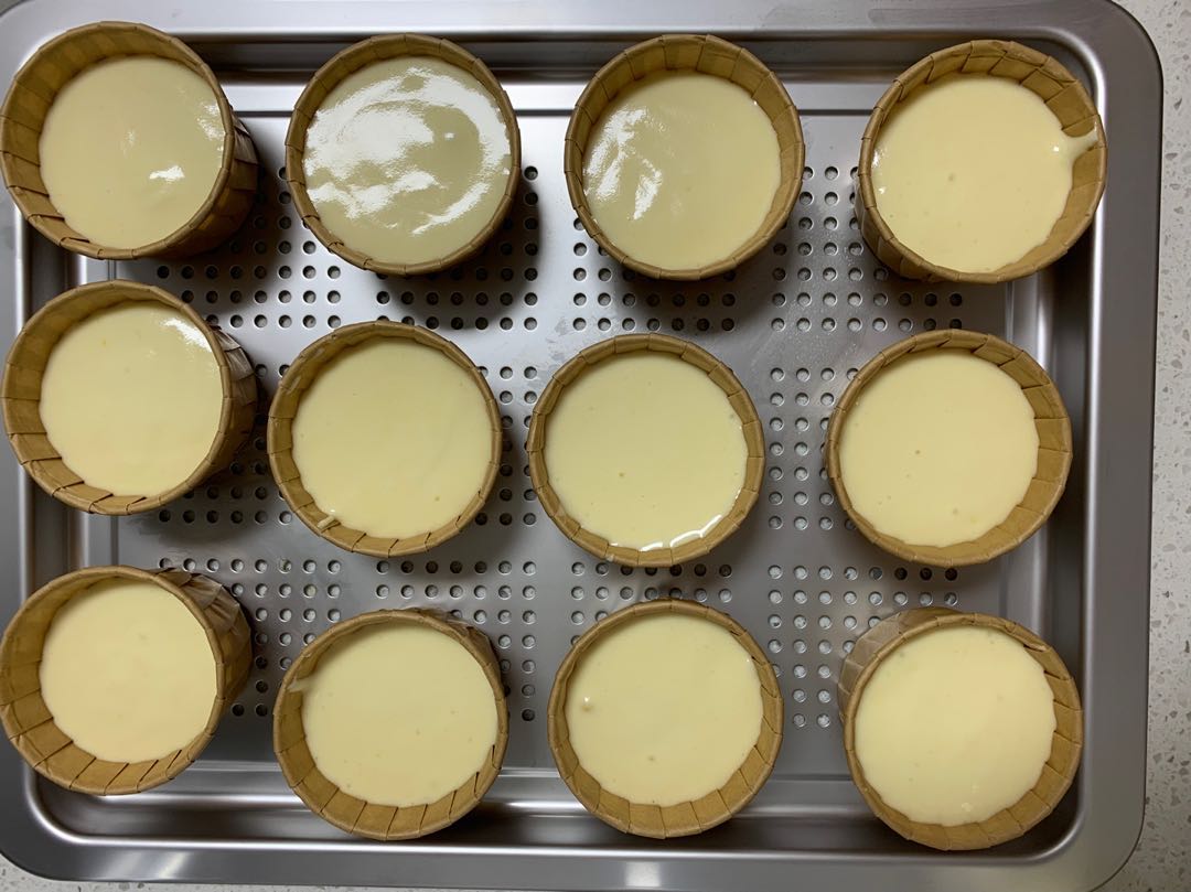 教你一招自制纸杯蛋糕,自制纸杯蛋糕做法烤箱家庭版