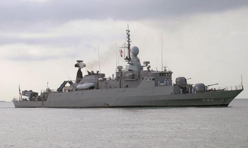 眼睛一眨老母鸡变鸭，皇家泰国海军以河流命名的军舰被国王名打败