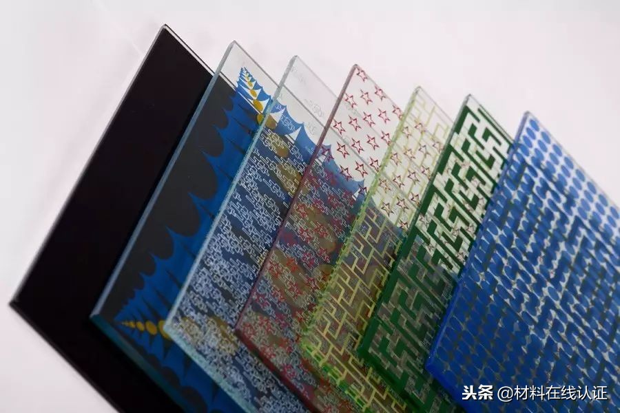 你还在用透明玻璃做立面吗？看看大师们都是怎么给玻璃上色的？