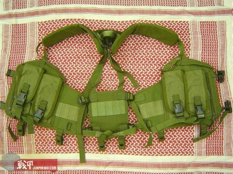 折腾九年，就拿出这点东西凑外拍？（中）