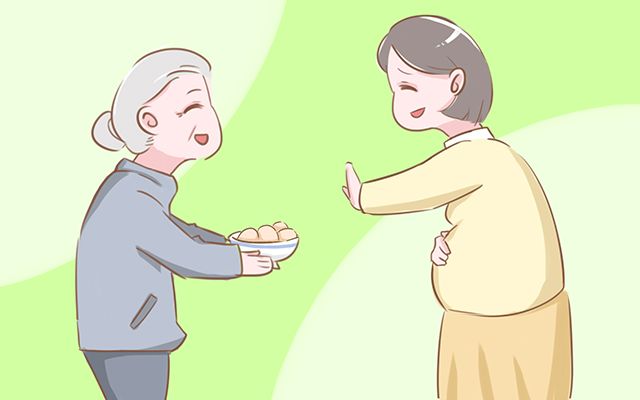 孕妇一天可以吃几个鸡蛋清,孕妇早上只吃粗粮粥和鸡蛋可以吗